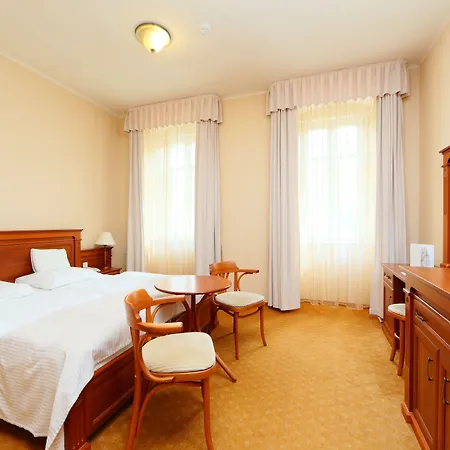 Anna Grand 5* بالاتونفوريد