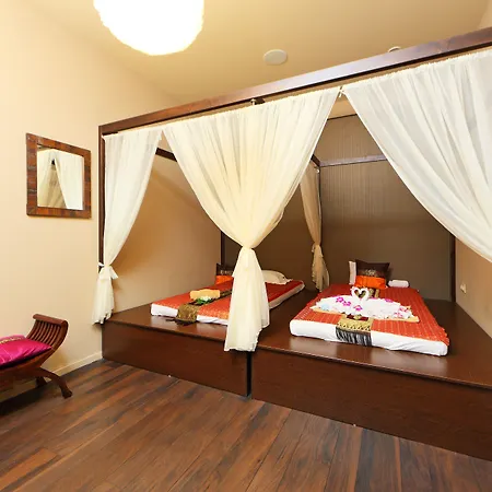 Anna Grand بالاتونفوريد